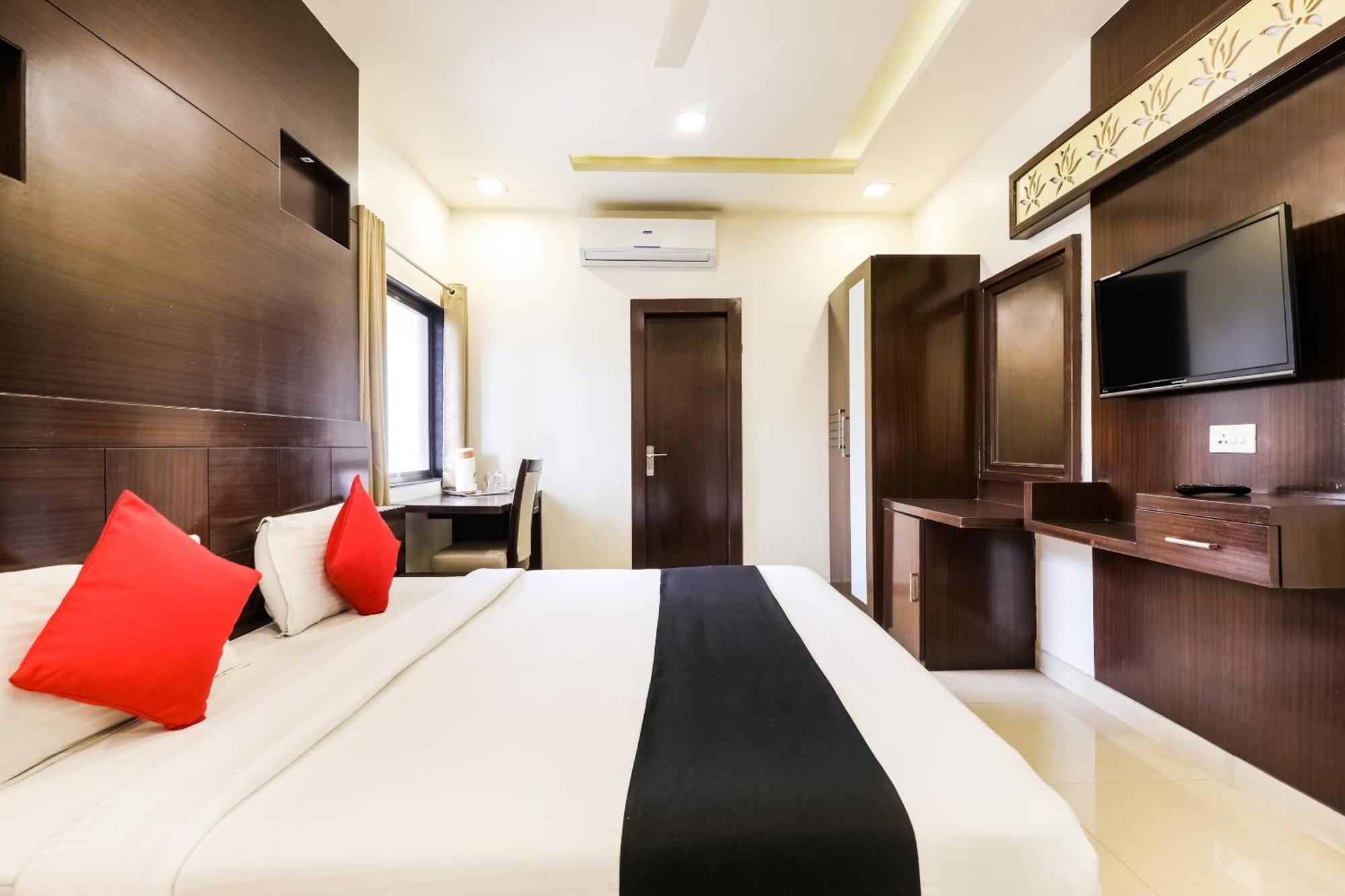Super Townhouse Lalghati Near Airport 보팔 외부 사진