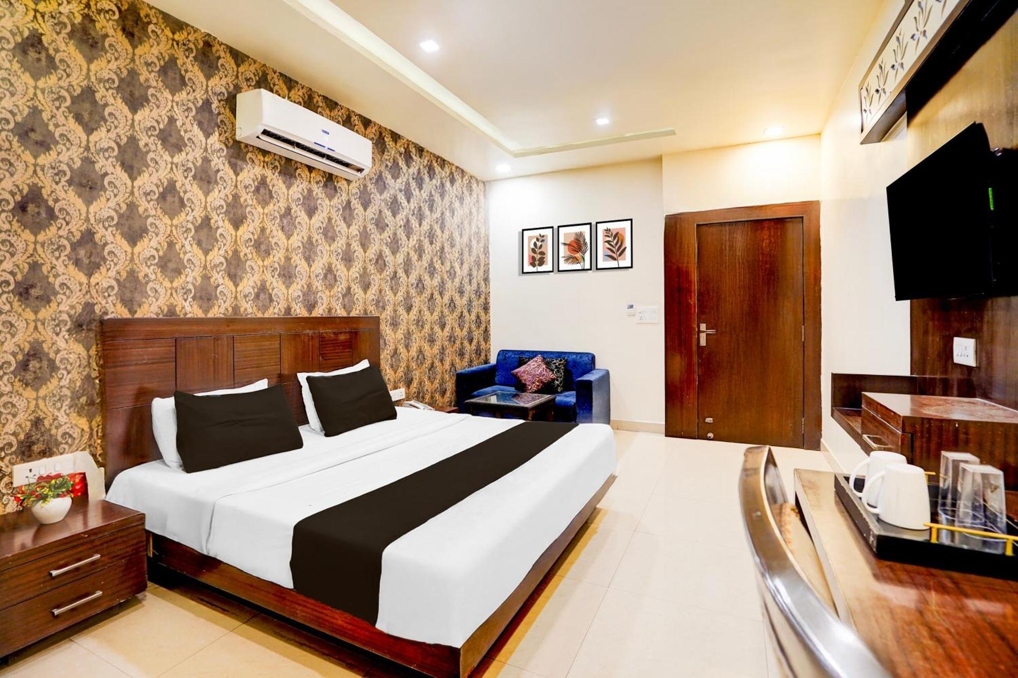 Super Townhouse Lalghati Near Airport 보팔 외부 사진