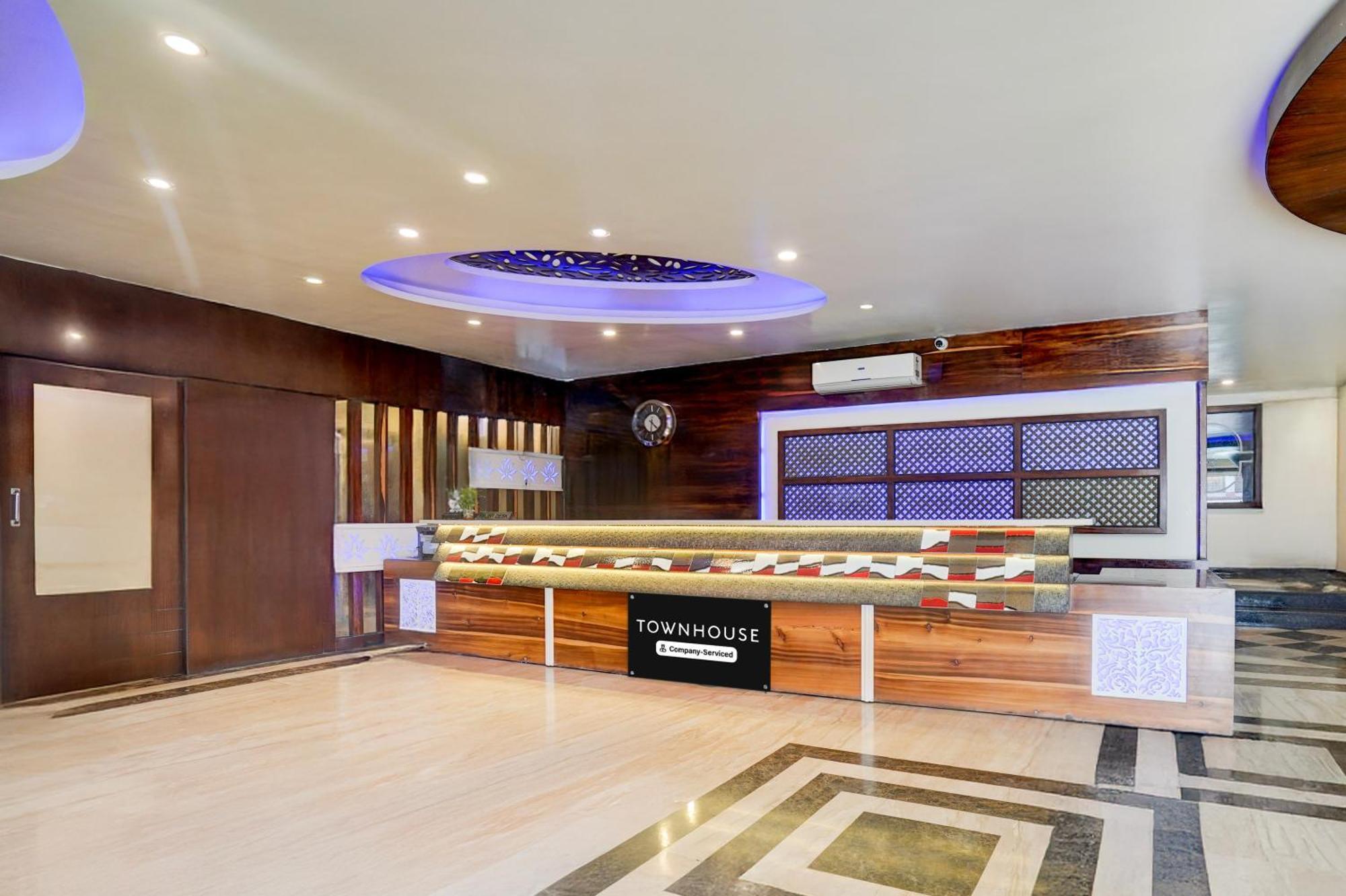 Super Townhouse Lalghati Near Airport 보팔 외부 사진