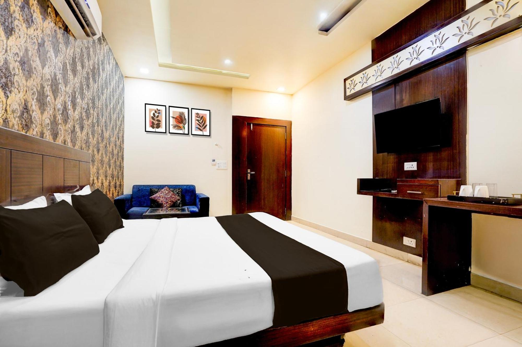 Super Townhouse Lalghati Near Airport 보팔 외부 사진
