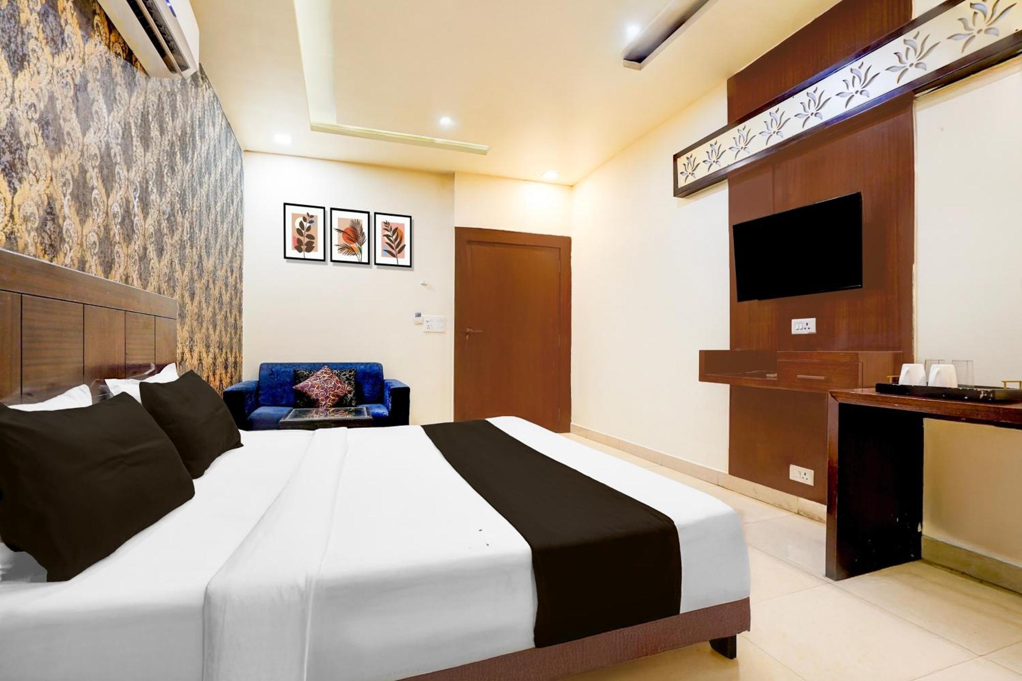 Super Townhouse Lalghati Near Airport 보팔 외부 사진