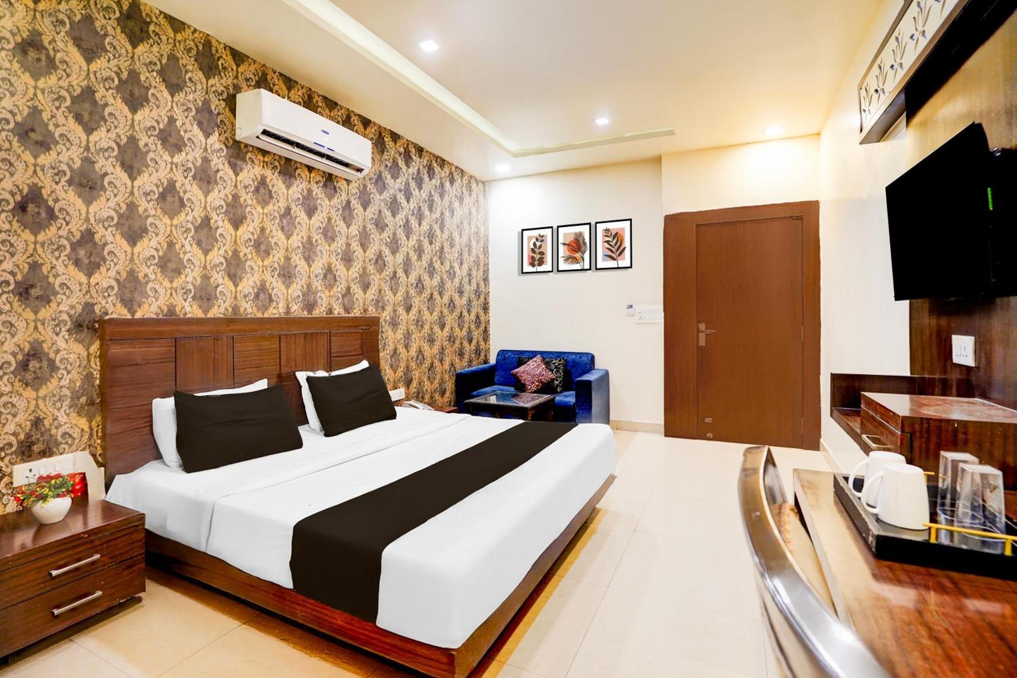 Super Townhouse Lalghati Near Airport 보팔 외부 사진